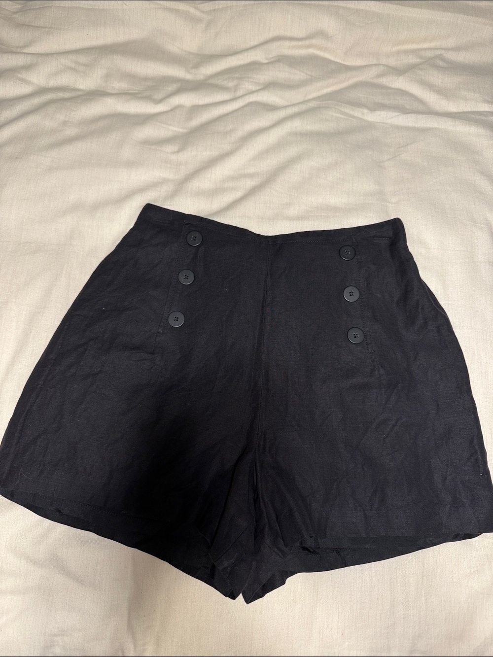 Vintage Ann Taylor High-Waist Black Button-Front Womens Shorts